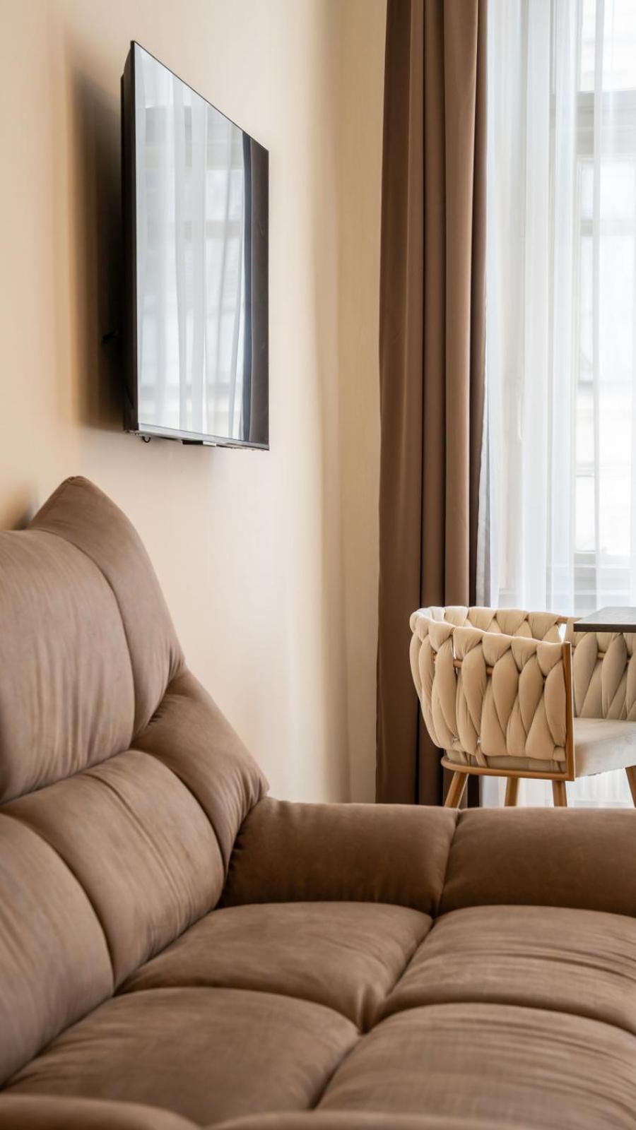 Aparthotel Lavilo Main Square *